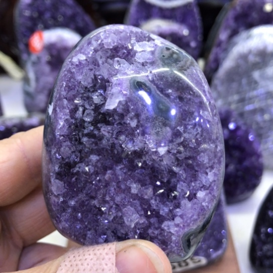 紫晶天然水晶摆件未镶嵌