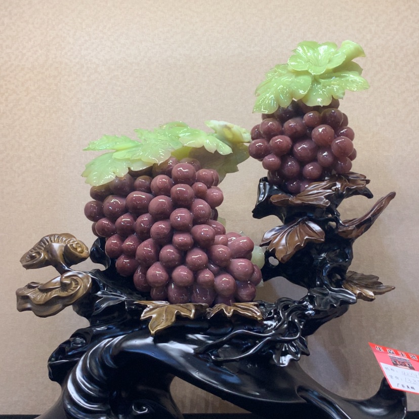 【闪购商品】蛇纹石玉未镶嵌摆件覆膜