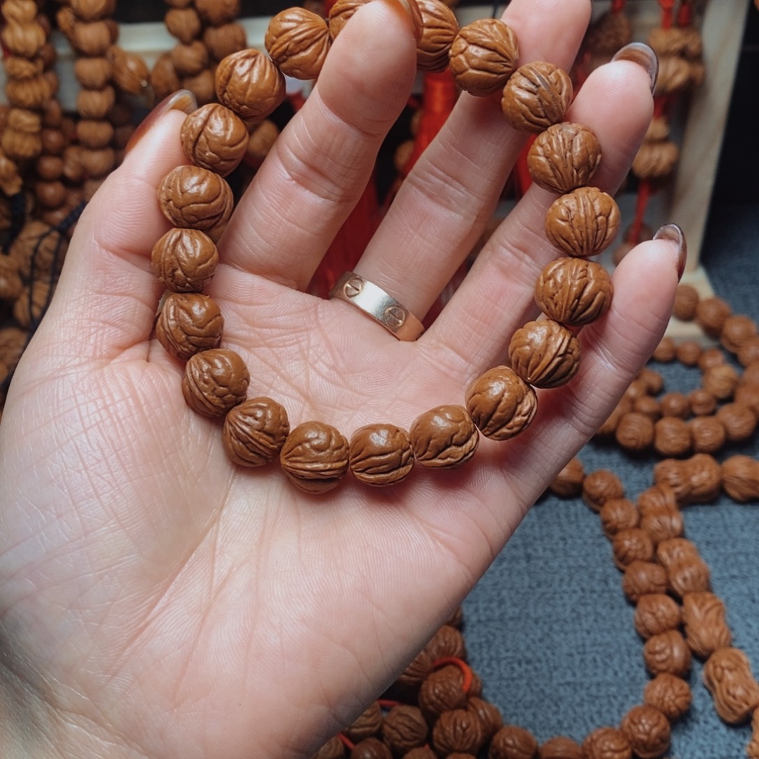 桃核吊坠龙纹桃枭