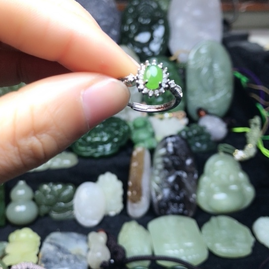 和田玉（碧玉）未镶嵌戒指