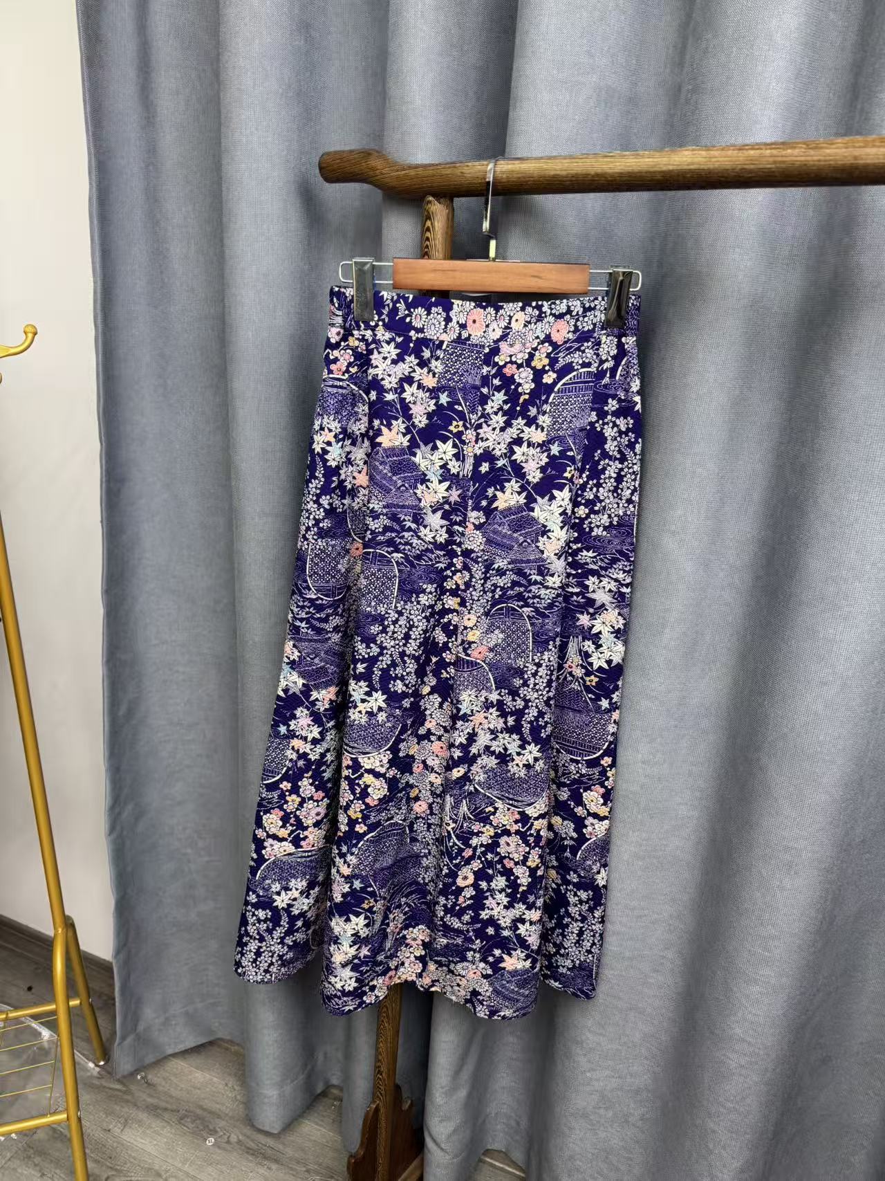 2025秋季新款时尚百搭桑蚕丝半身裙女T330