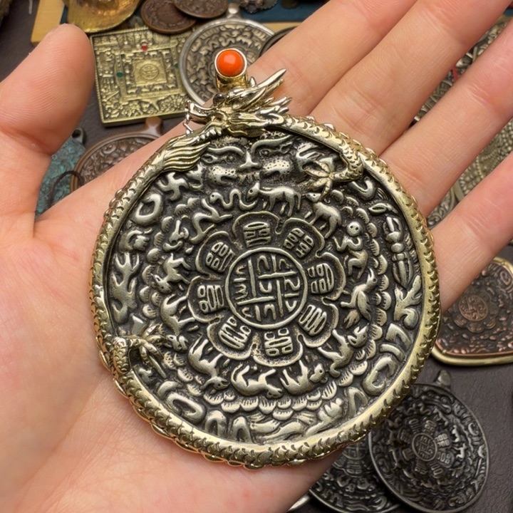 藏传文玩九宫如图