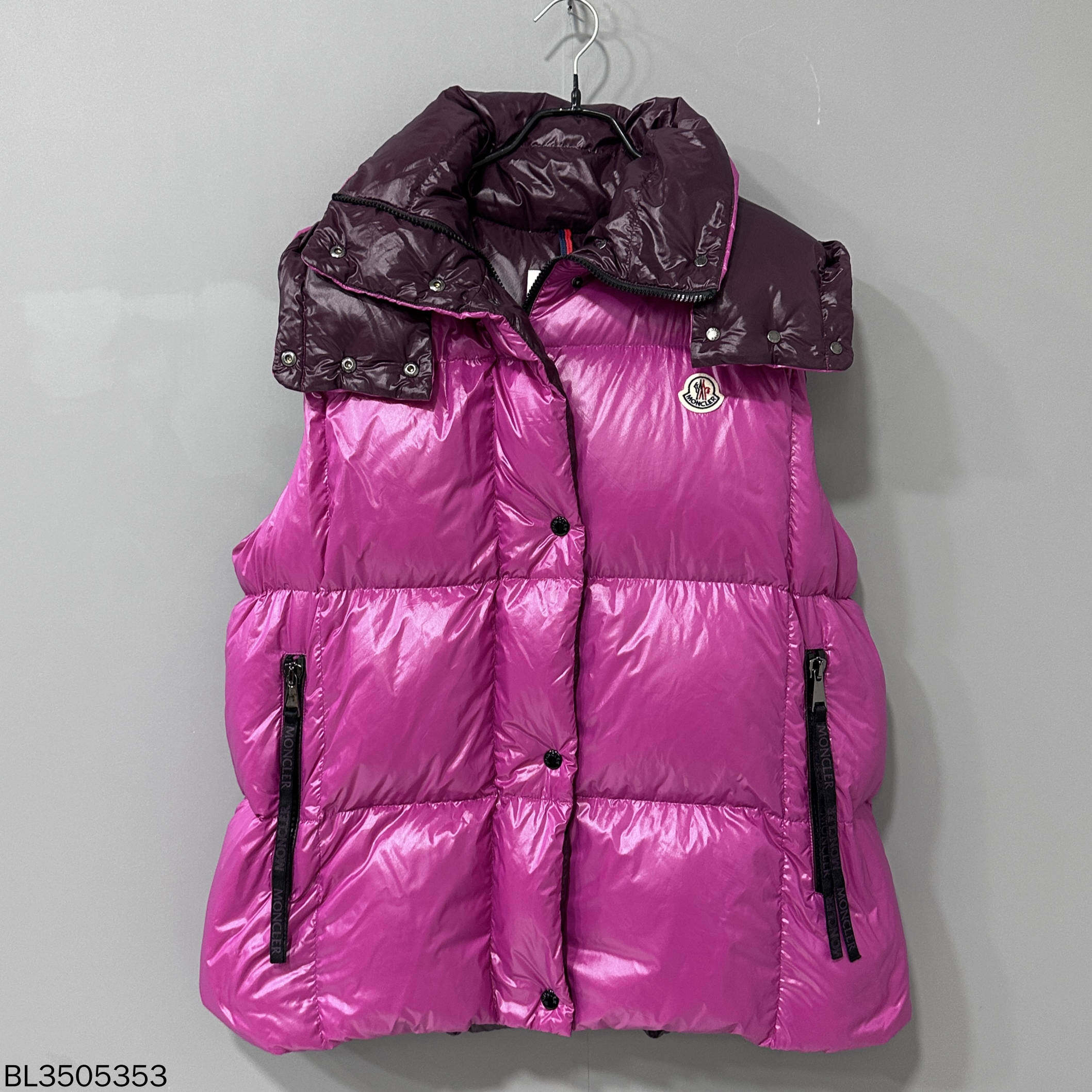 99新 MONCLER 粉紫色parana羽绒马甲/3码/05353