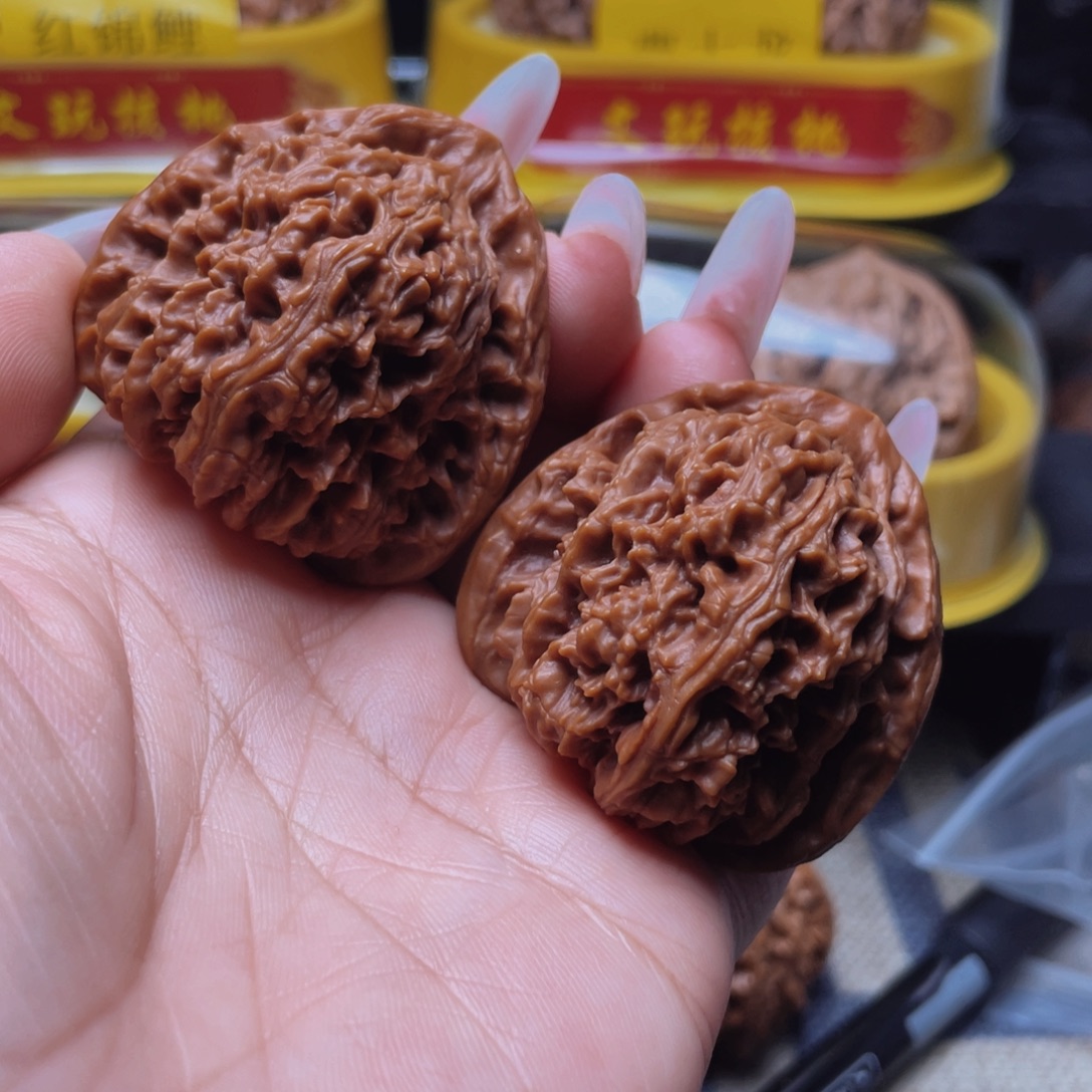 吊坠文玩核桃44三角疆文玩