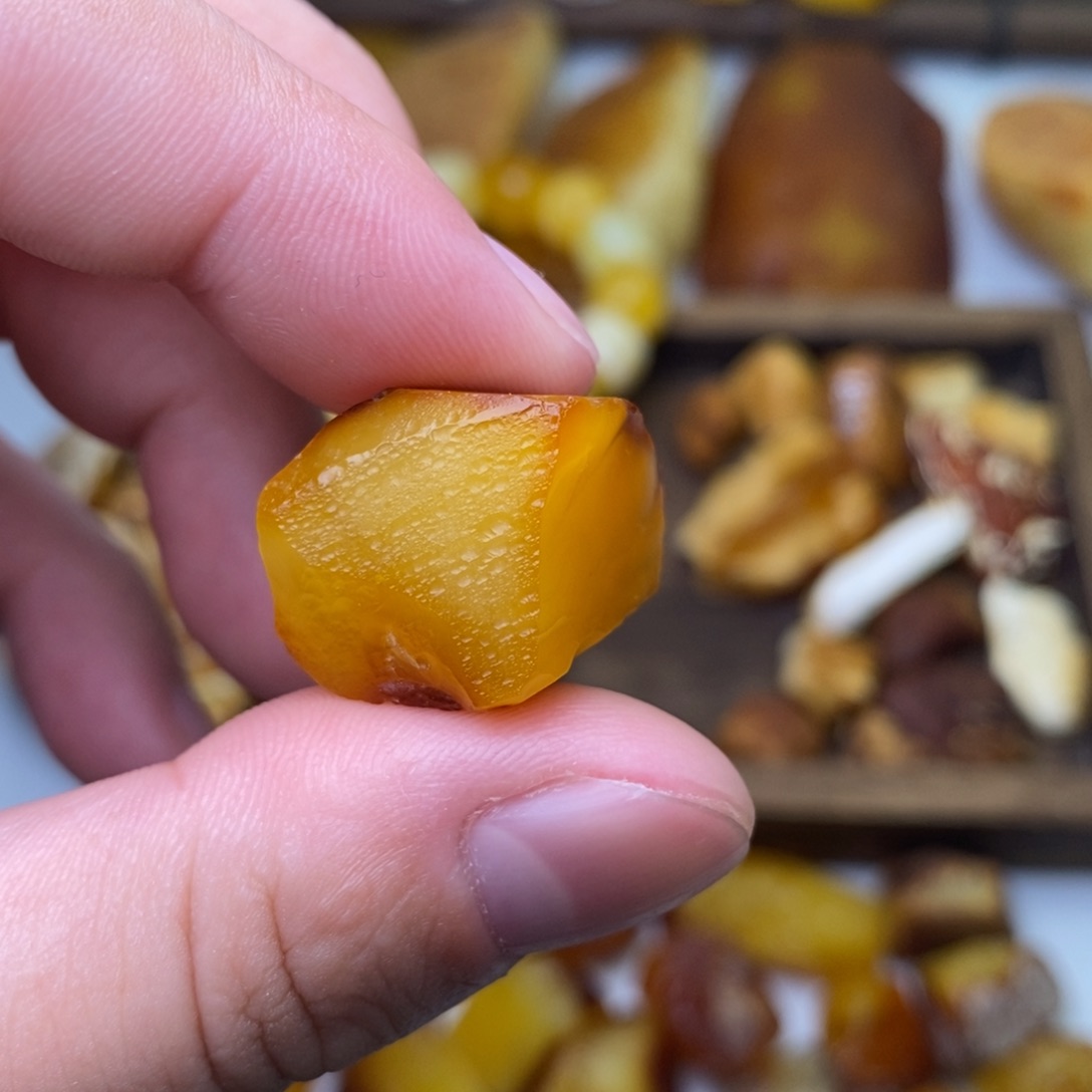 定制琥珀天然蜜蜡