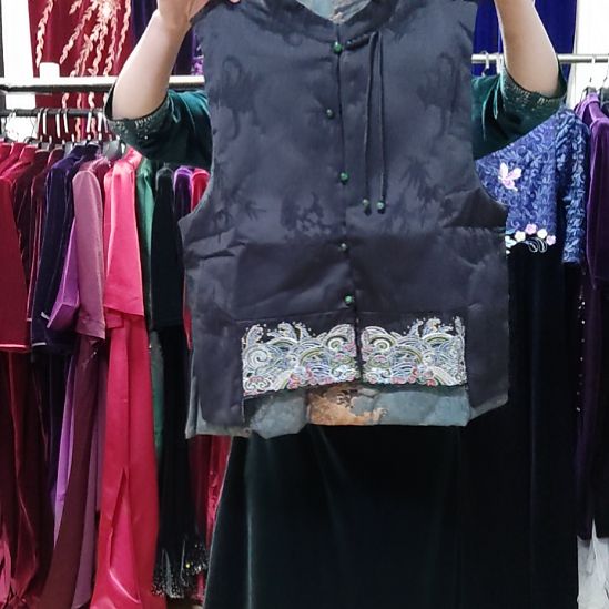 旅***亚黑色棉马甲双面2XL