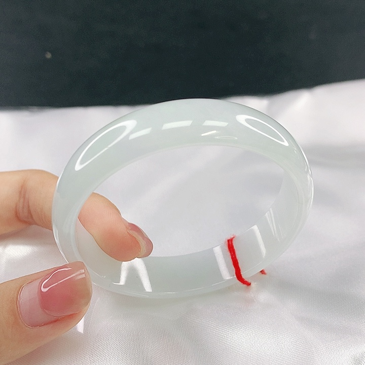 翡翠未镶嵌手镯圈51，05113