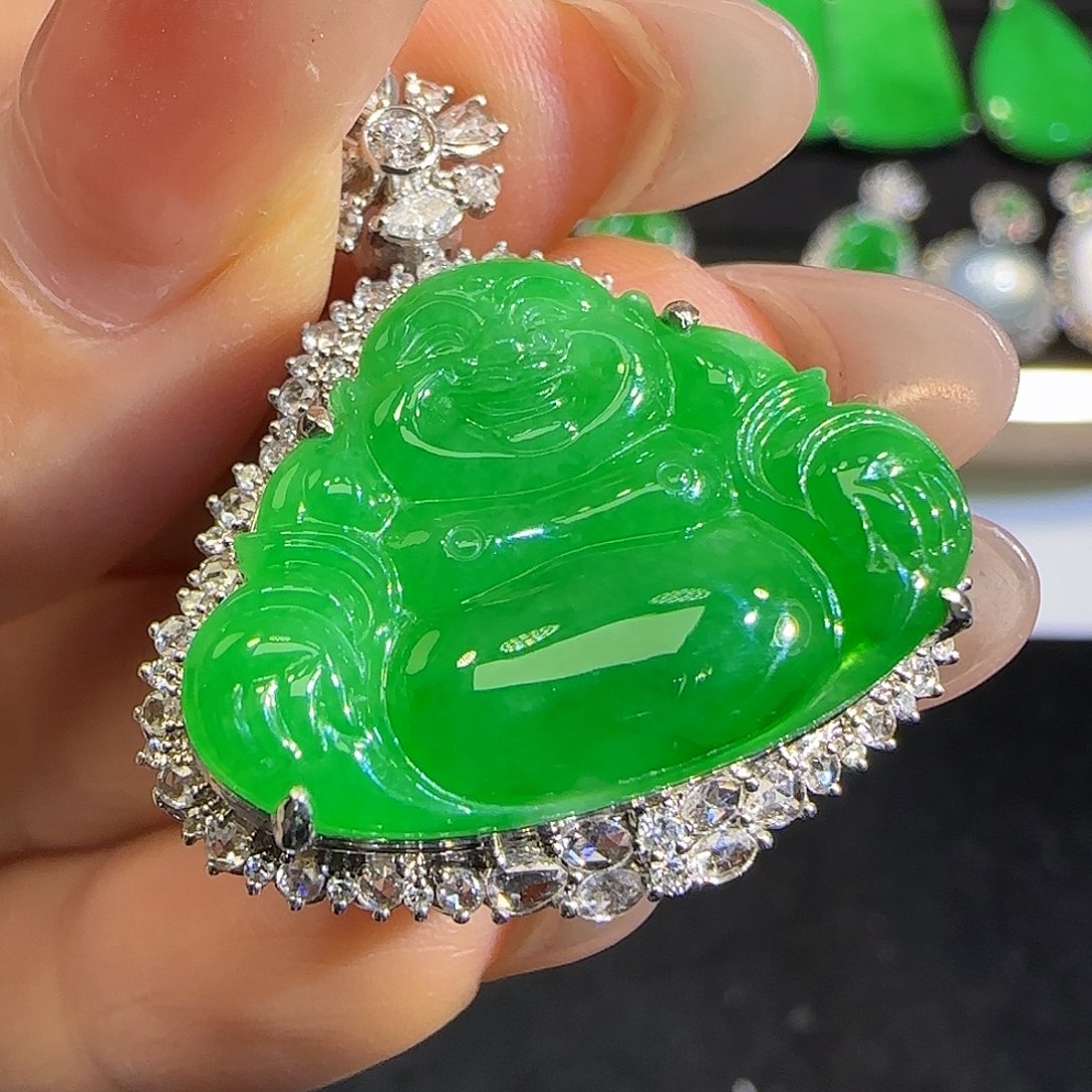 翡翠颈饰18K金镶嵌佛公