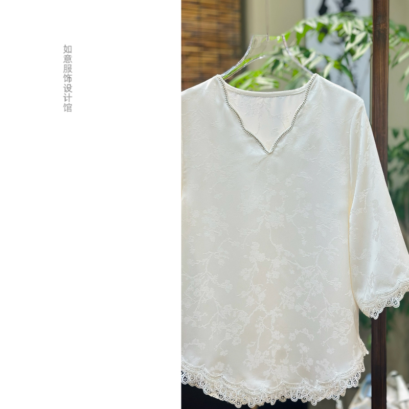 如意馆【素瑾】新中式春夏薄款波浪V领重工蕾丝边百搭小衫
