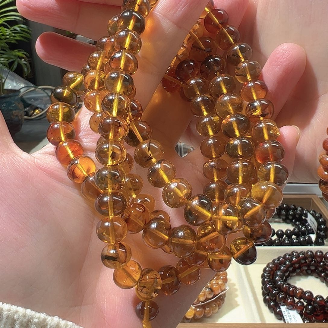 低***峰琥珀未镶嵌裸石抚顺琥珀10m108