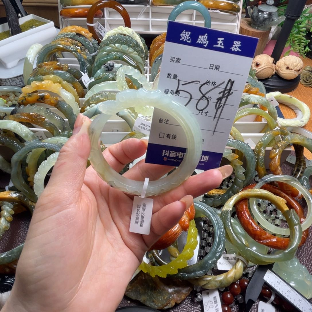 未镶嵌蛇纹石玉手镯