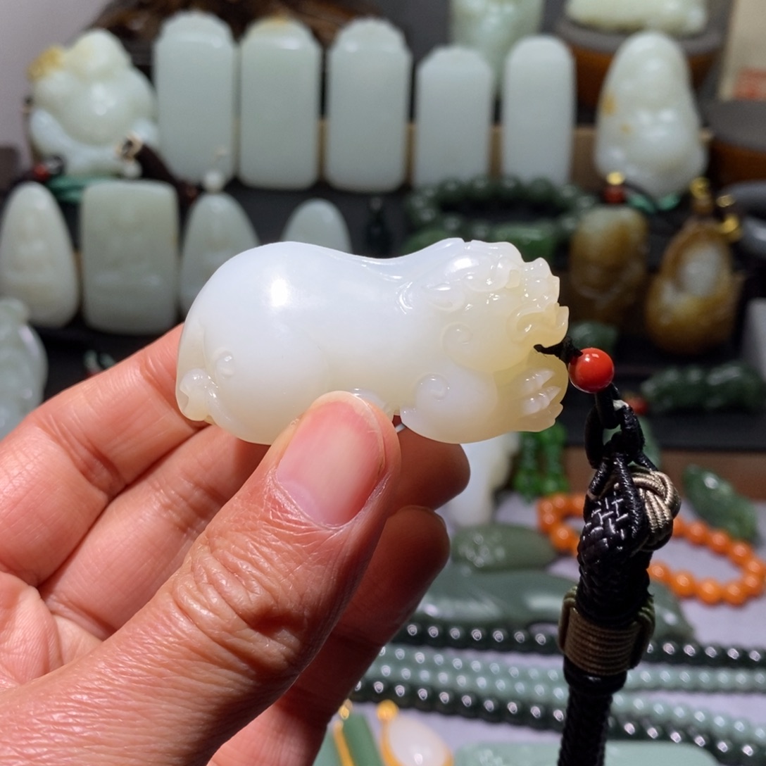 和田玉颈饰未镶嵌