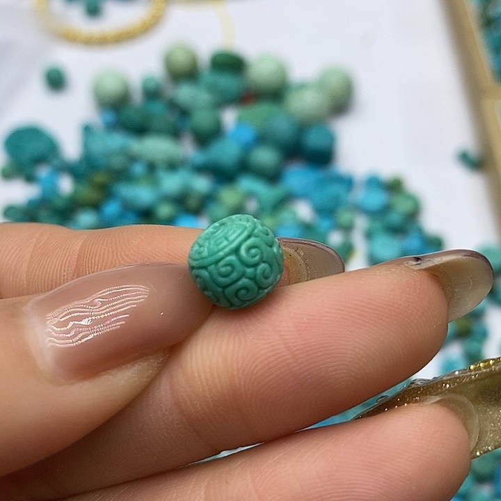 绿松石未镶嵌珠宝奇石