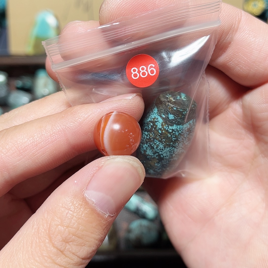 桥****玛瑙/玉髓未镶嵌圆珠桶珠老型手串！！