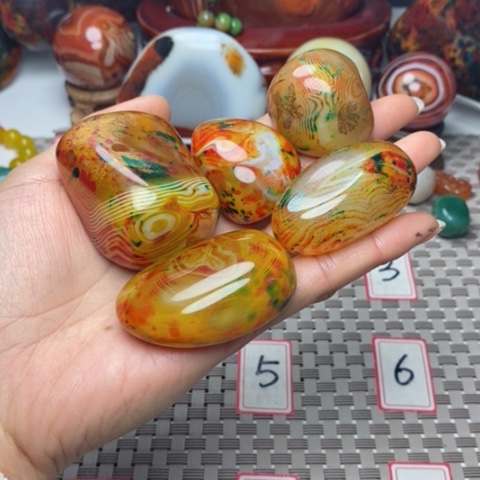 未镶嵌玛瑙/玉髓珠宝奇石戊*