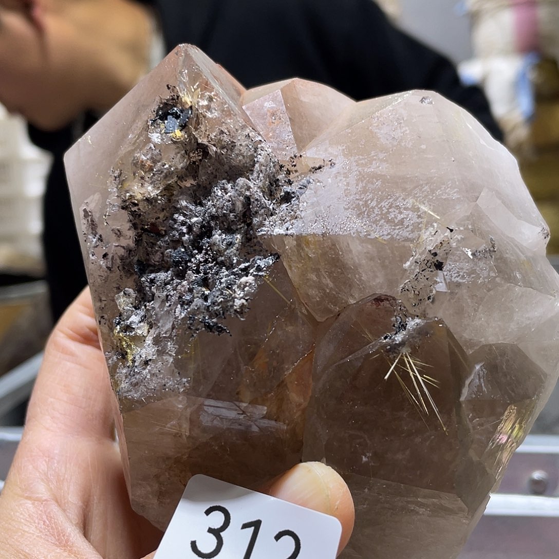 水晶摆件…….未镶嵌