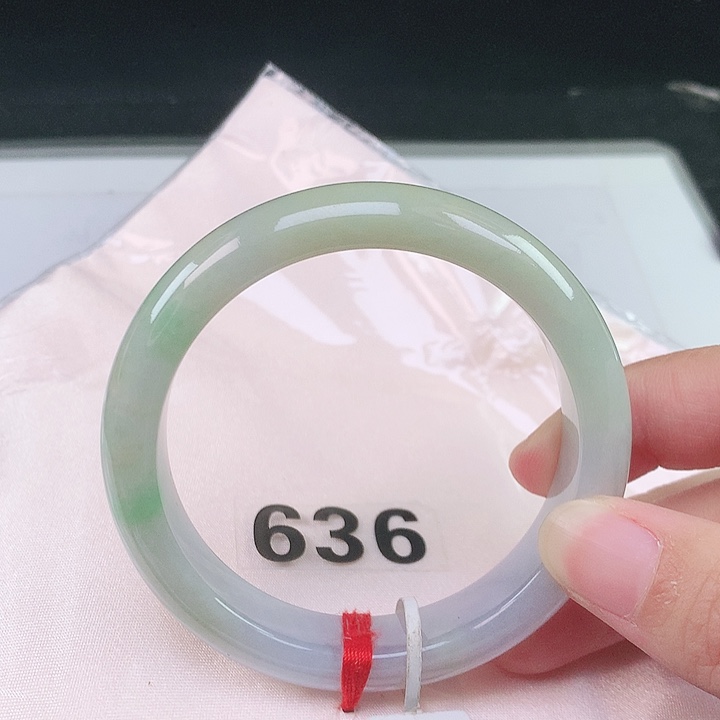 翡翠未镶嵌手镯翡翠