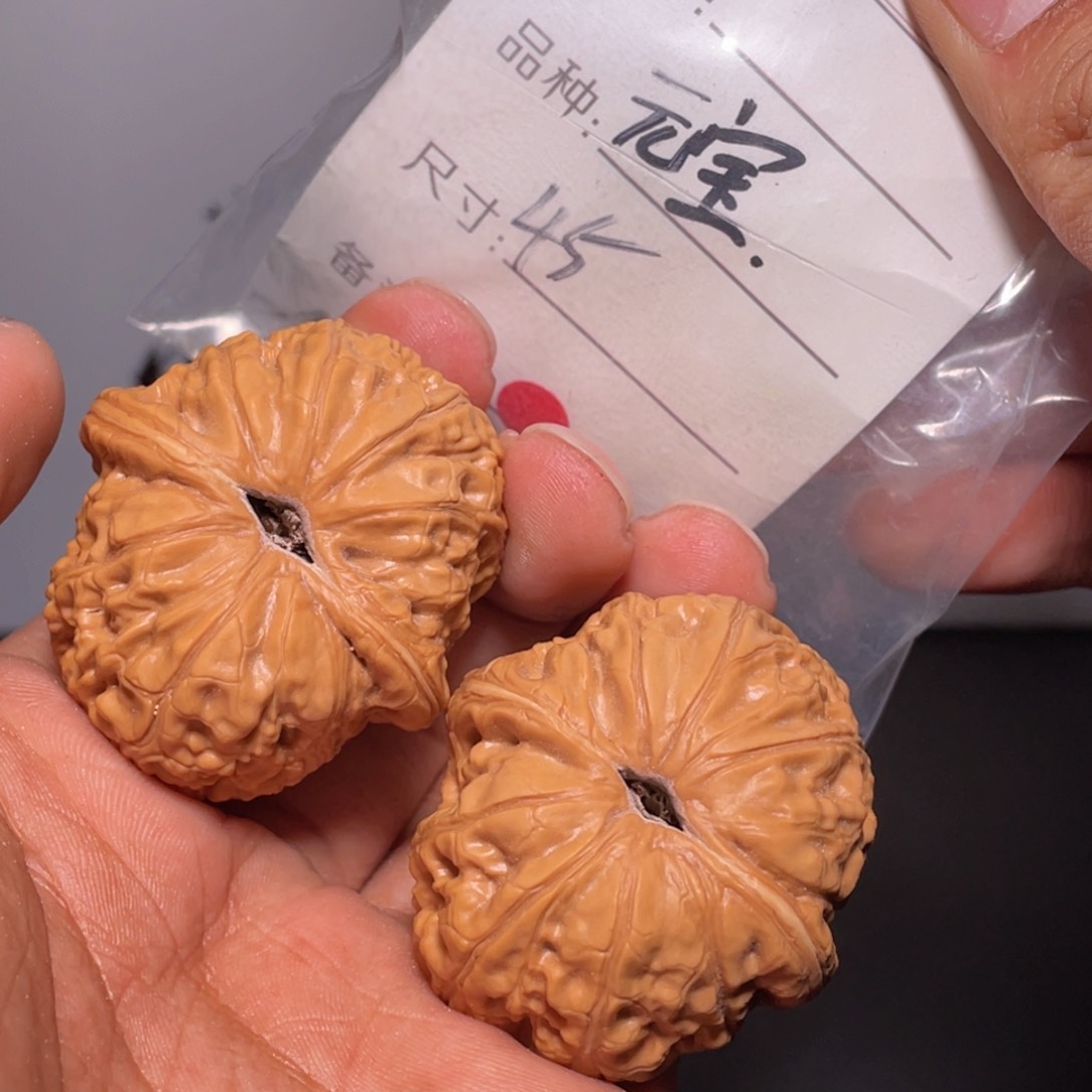 文玩核桃吊坠文玩核桃