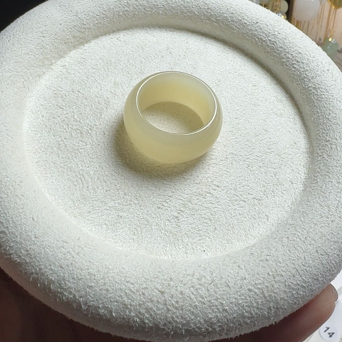 S***o和田玉未镶嵌戒指21号奶黄戒指