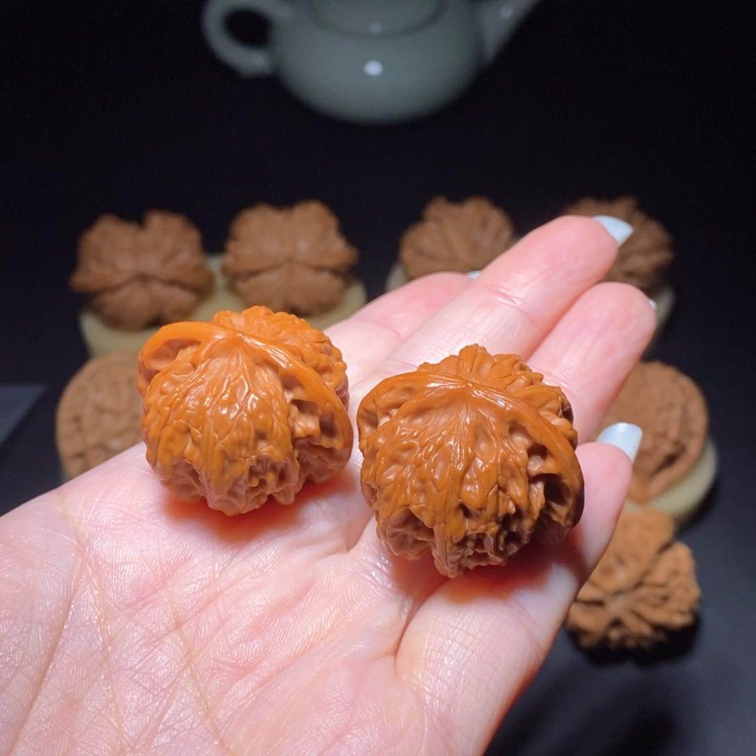 文玩核桃把件平闷手捻33左右 新疆西藏不发货