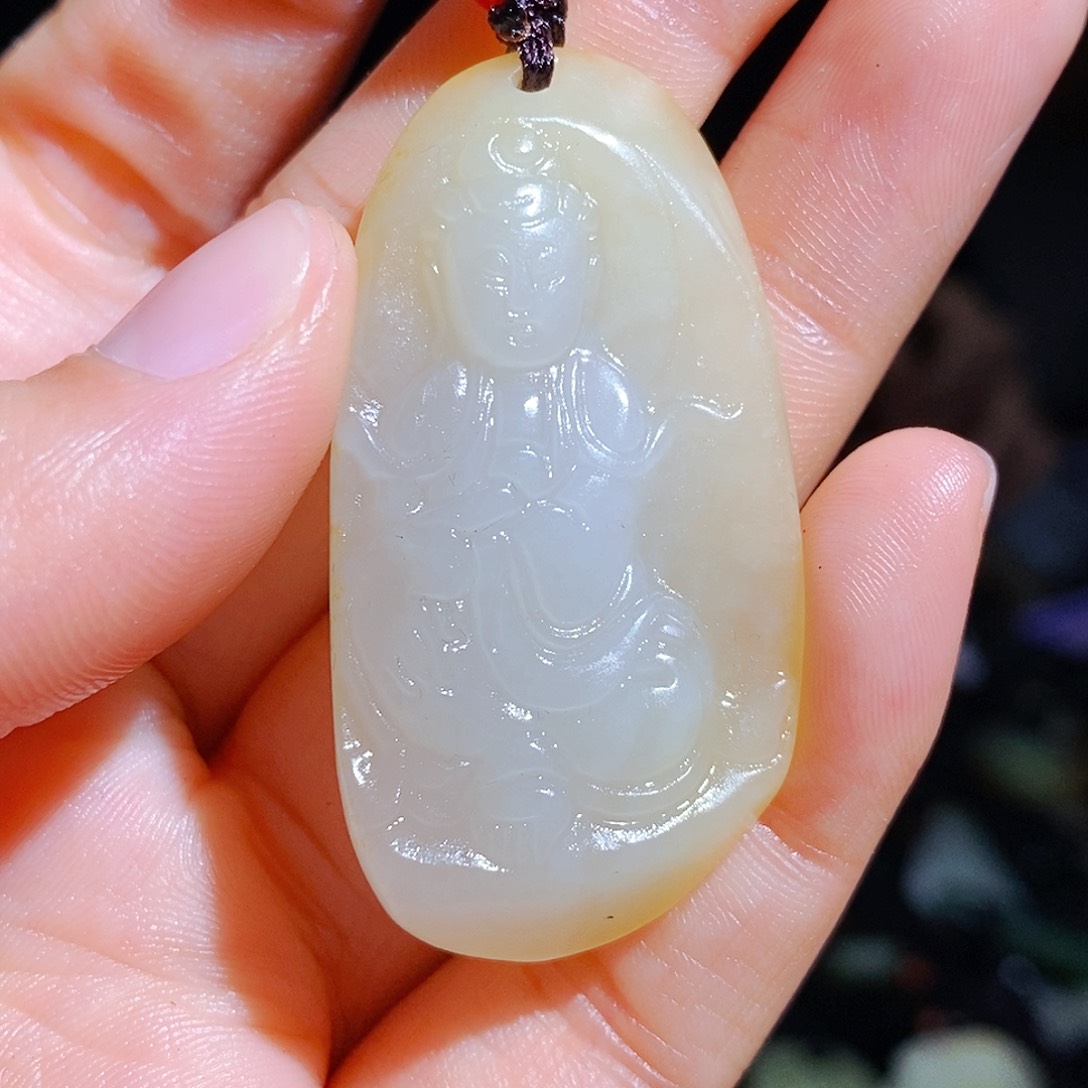 和田玉颈饰未镶嵌