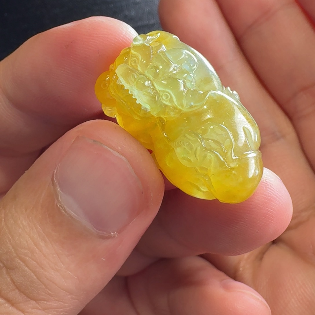 翡翠颈饰未镶嵌貔貅