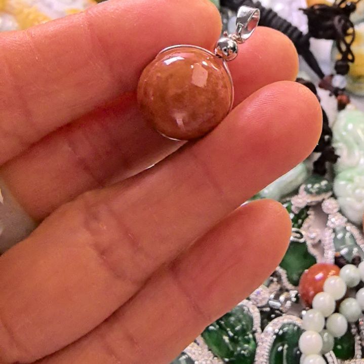 翡翠颈饰未镶嵌吊坠