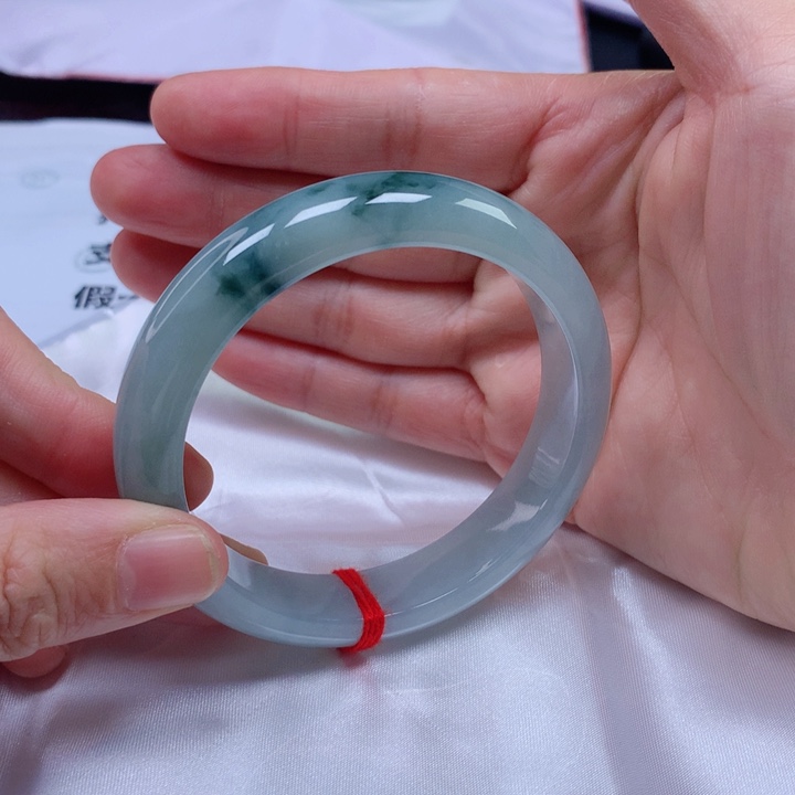 翡翠手镯未镶嵌充**满545555555555