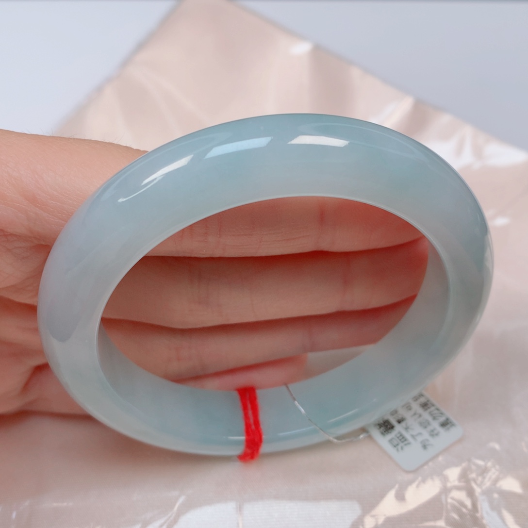 翡翠手镯未镶嵌55.5正圈