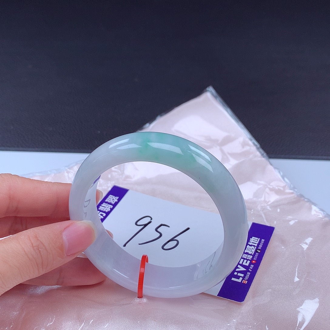 翡翠手镯未镶嵌手镯001067