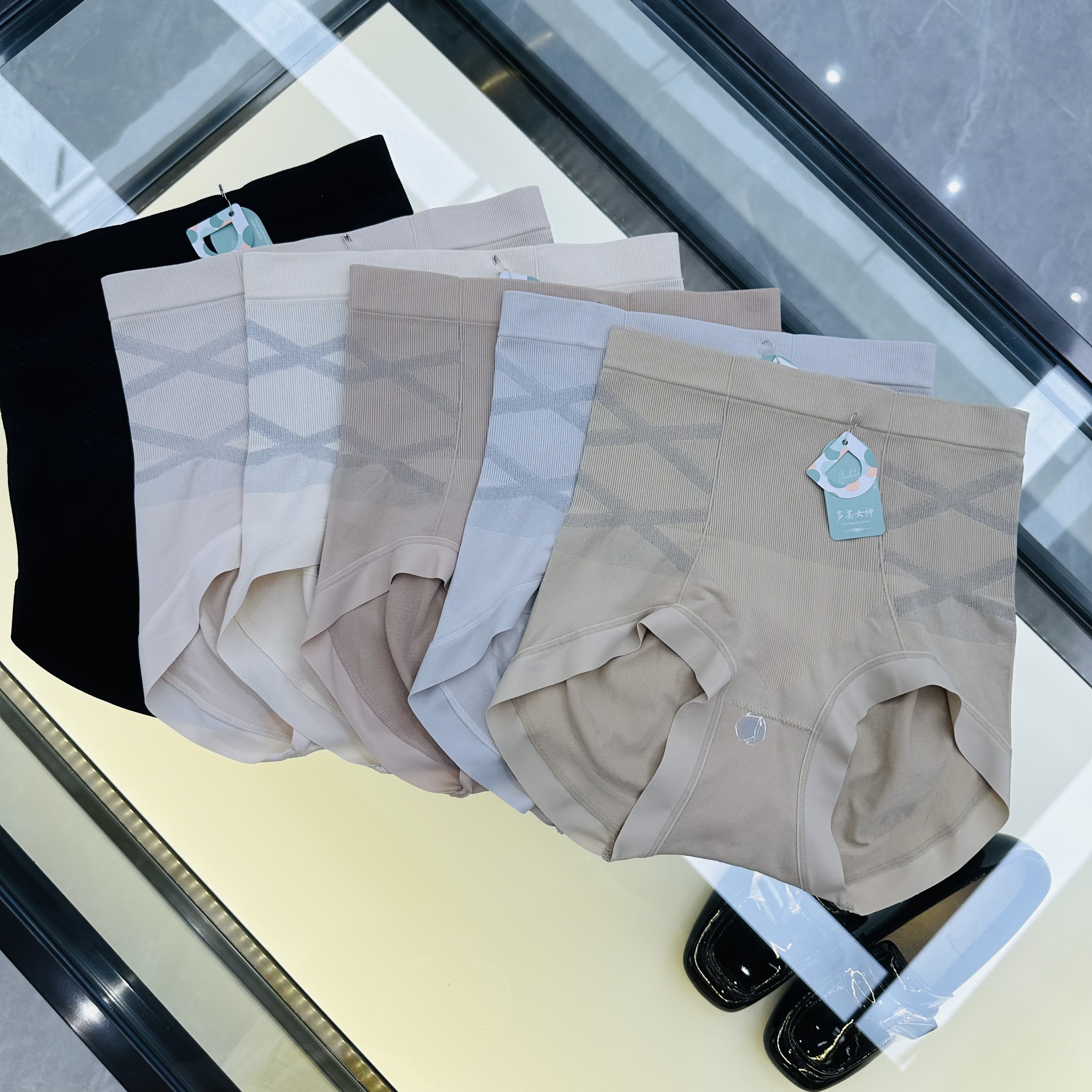 1263黑绷带新款高腰无缝女士舒适透气简约内裤高弹收腹短裤