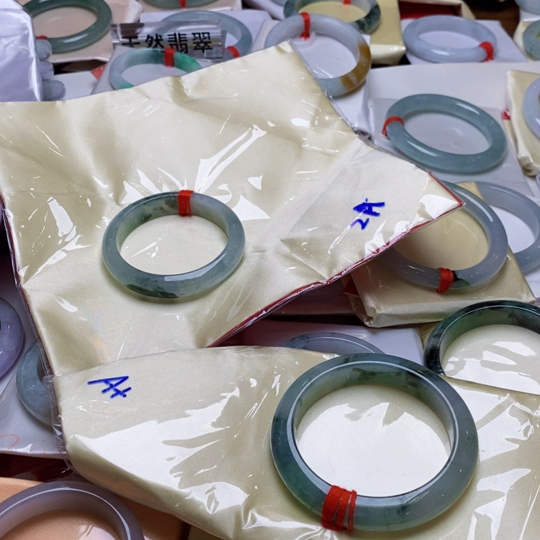 翡翠手镯未镶嵌@*早翡翠A货手镯