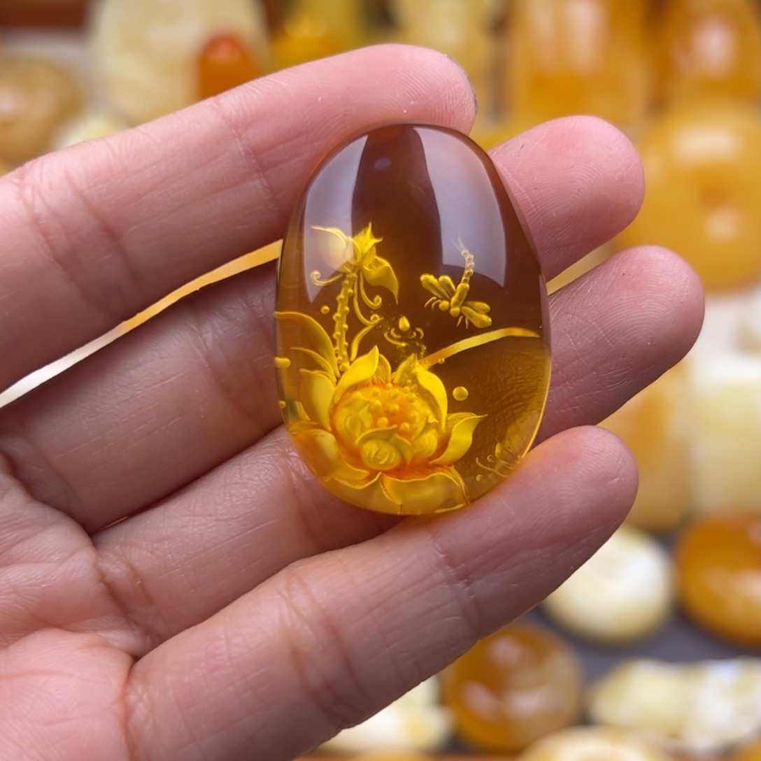 琥珀颈饰未镶嵌纯天然琥珀蜜蜡无优化