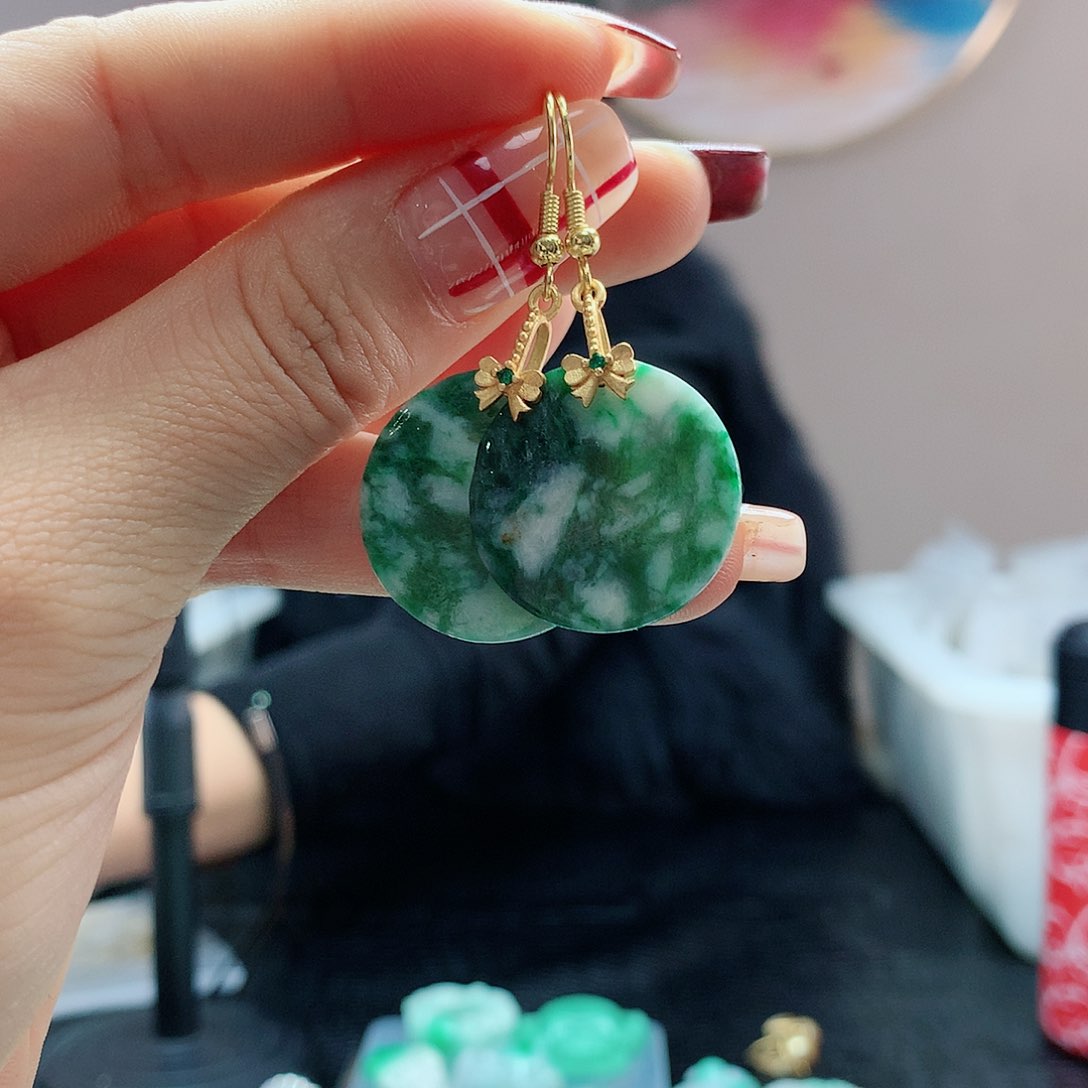 【闪购商品】翡翠耳饰未镶嵌，