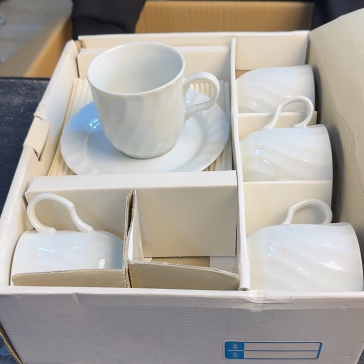 瓷片哈哈哈哈哈哈哈