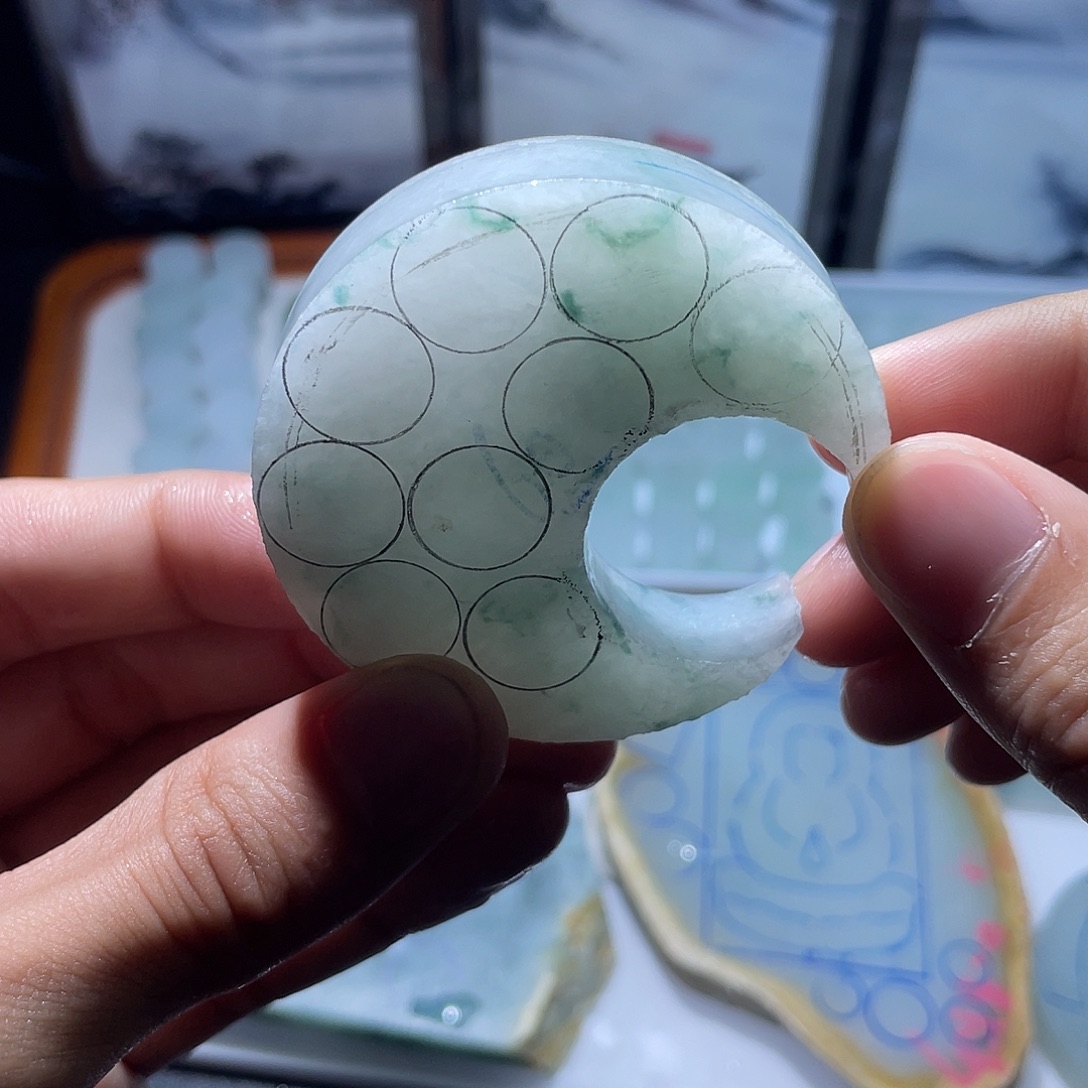 定制翡翠未镶嵌翡翠