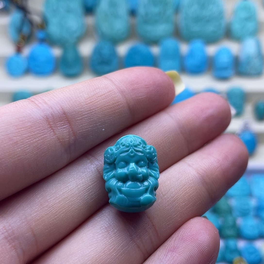 未镶嵌绿松石珠宝奇石