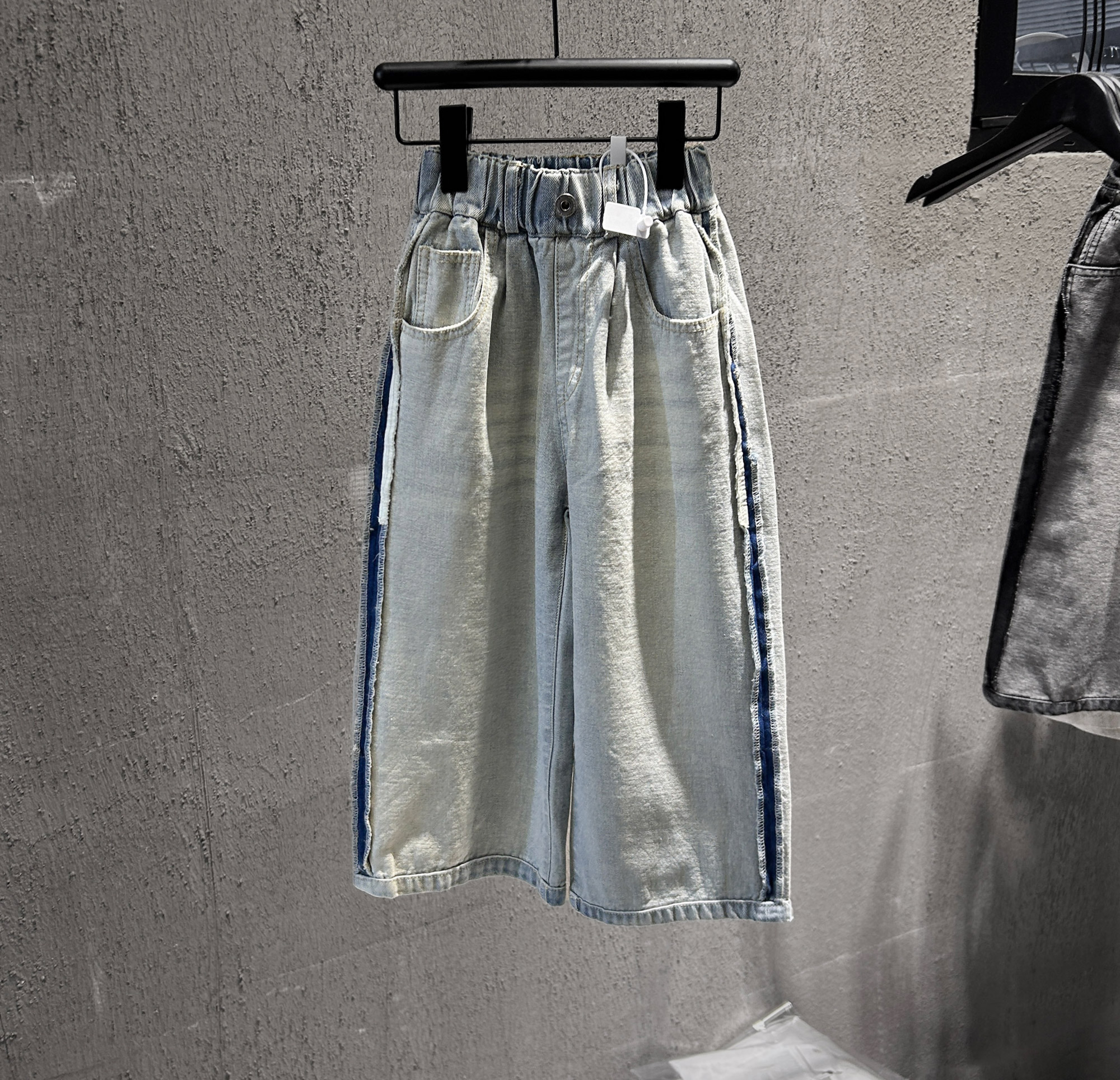 【引力kids】新款时尚高品质设计款反做百搭小众牛仔裤5004