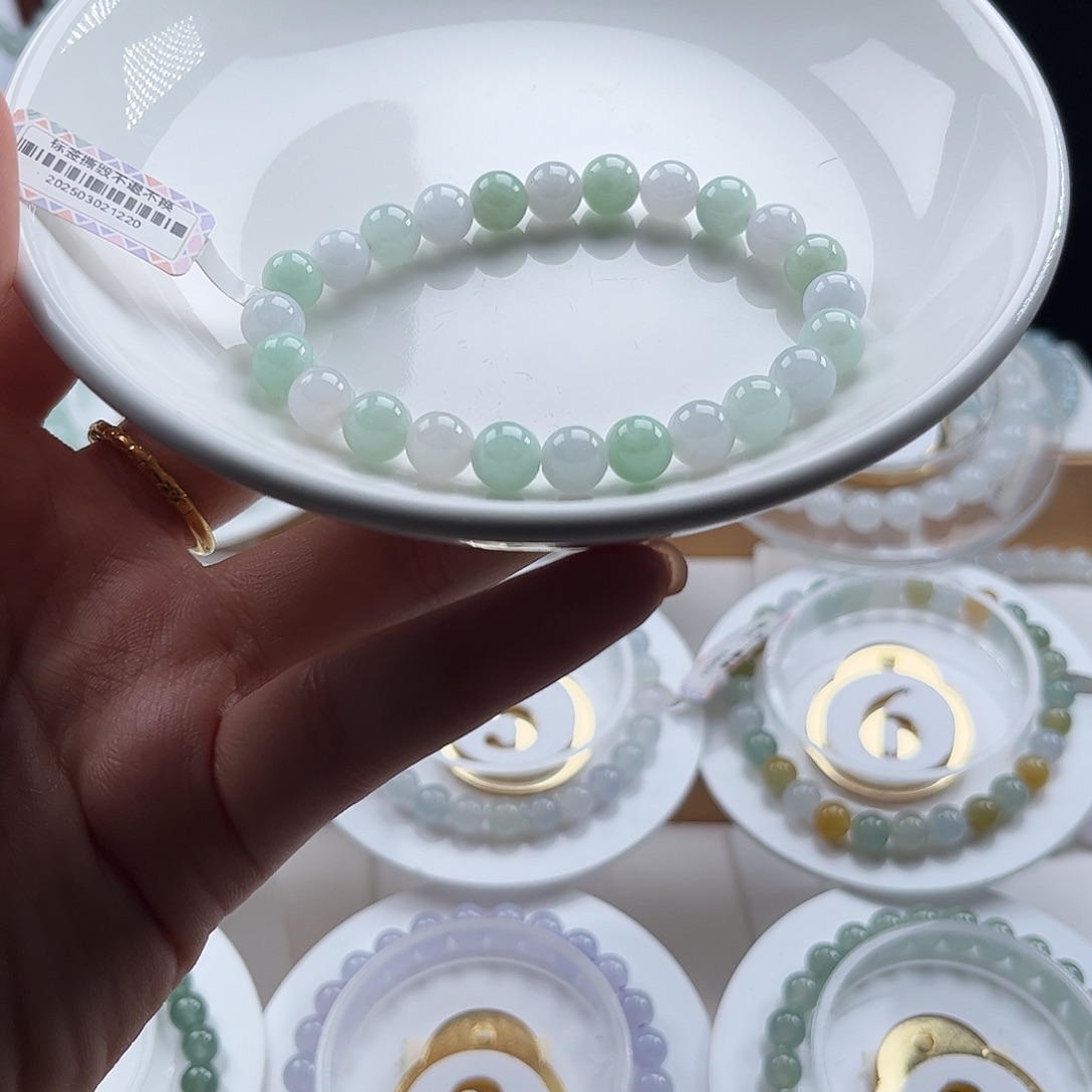 翡翠未镶嵌手链卡7.8