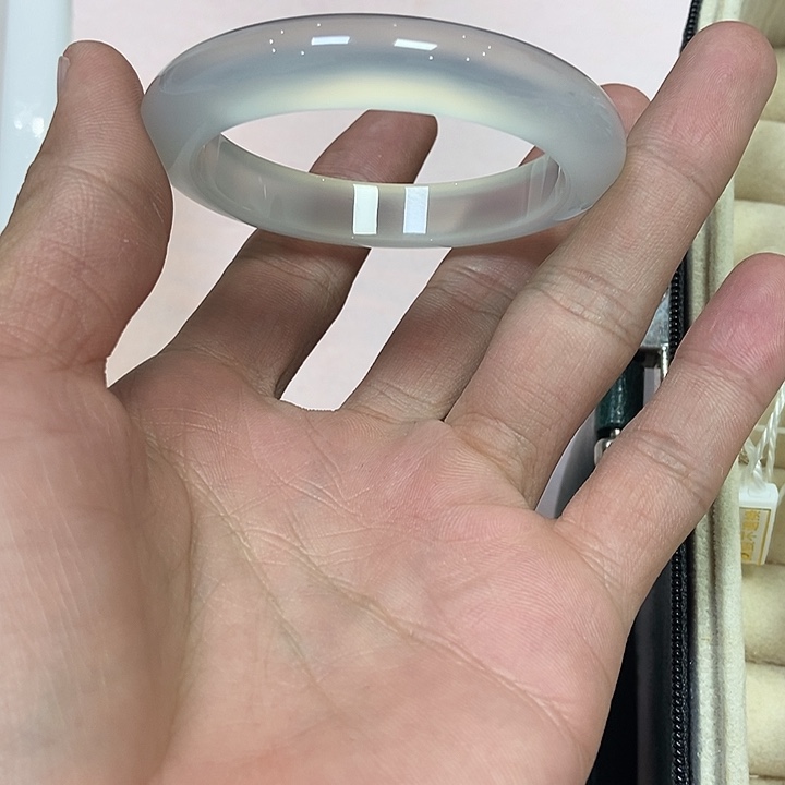 玛瑙/玉髓手镯未镶嵌?***主219