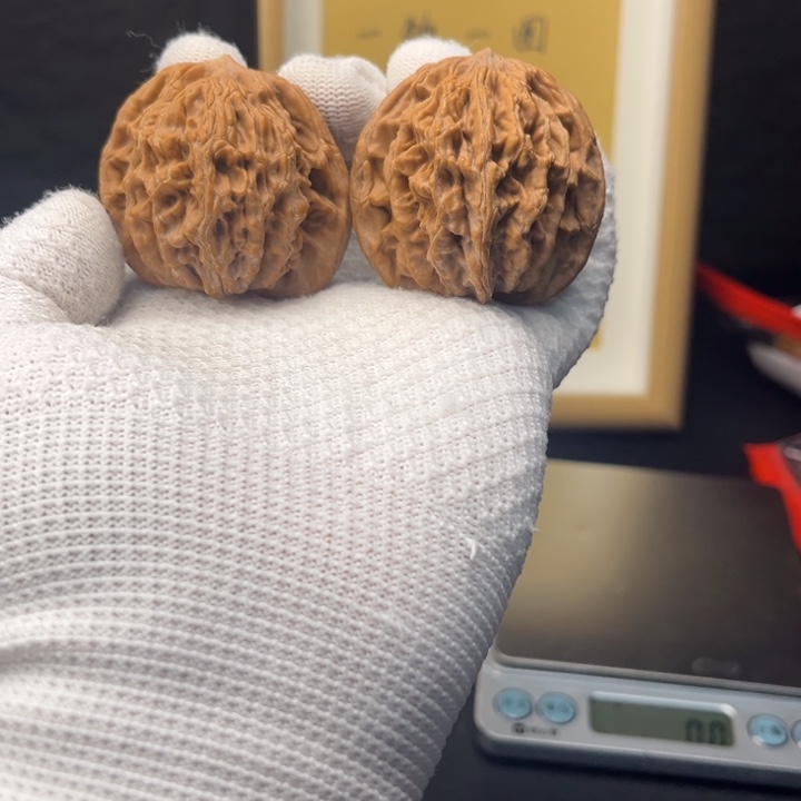 吊坠文玩核桃46尺虎头王2521