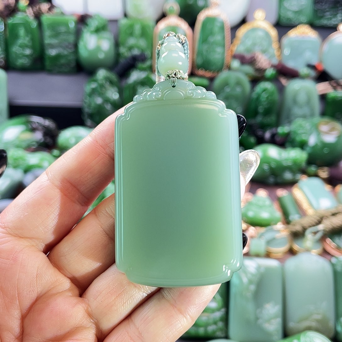 和田玉挂件未镶嵌