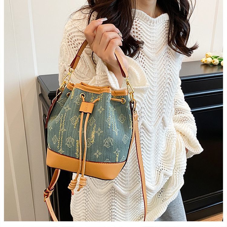 直播专用高颜值流行小众蝴蝶结女2025新款洋气百搭单肩手提包