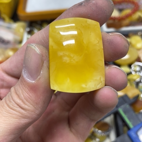 蜜蜡裸石未镶嵌吊坠