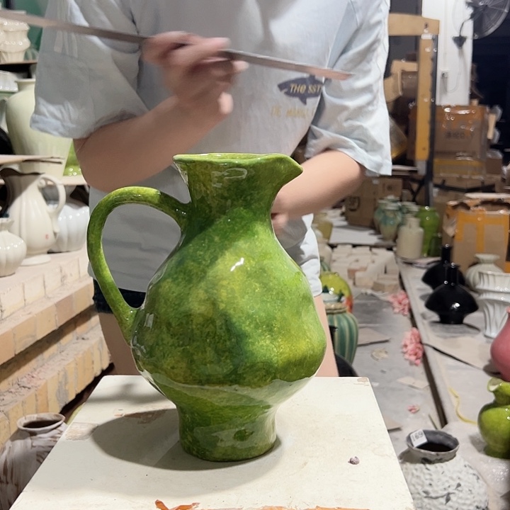 景德镇陶瓷花瓶微瑕介意勿拍