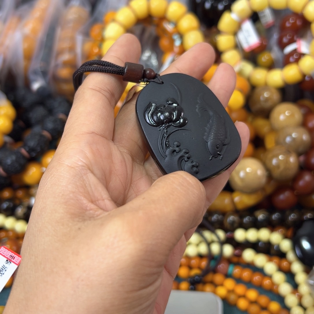 琥珀珠宝奇石未镶嵌893