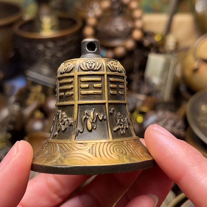 精美铜器批发档口