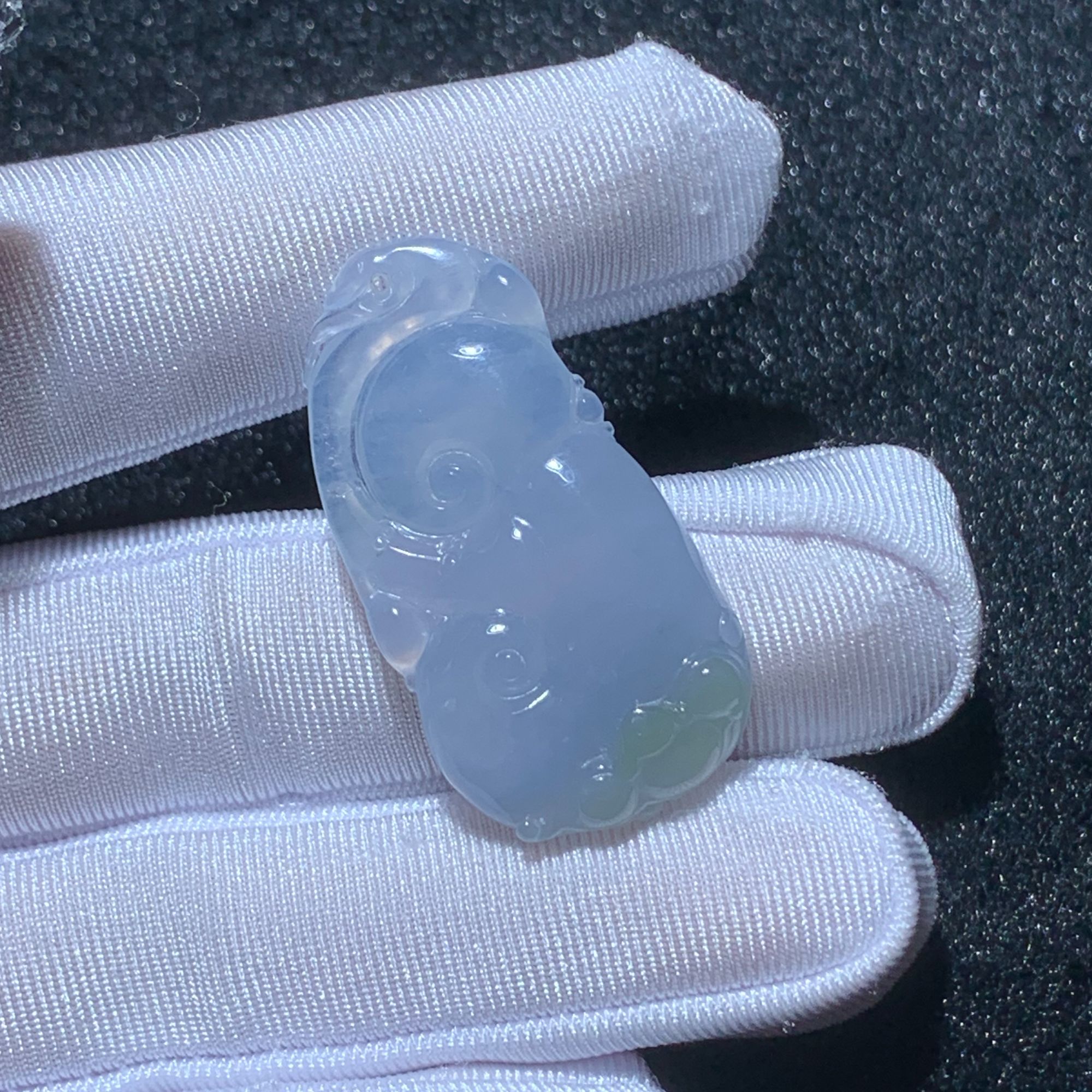 ZY-0421-1-13  天然缅甸翡翠A货  如意吊坠