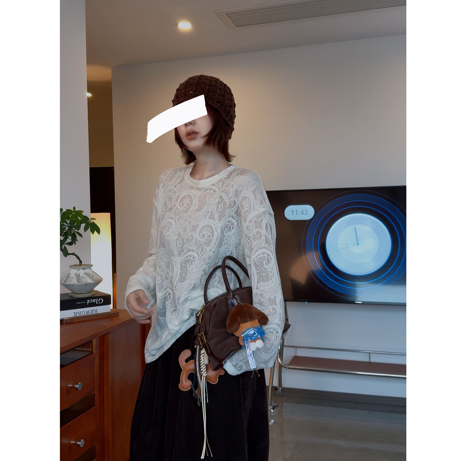 圆领提花慵懒透视羊毛上衣 M6618D