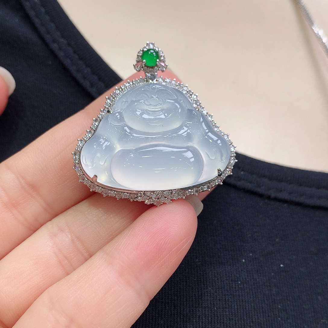 翡翠颈饰18K金镶嵌佛公